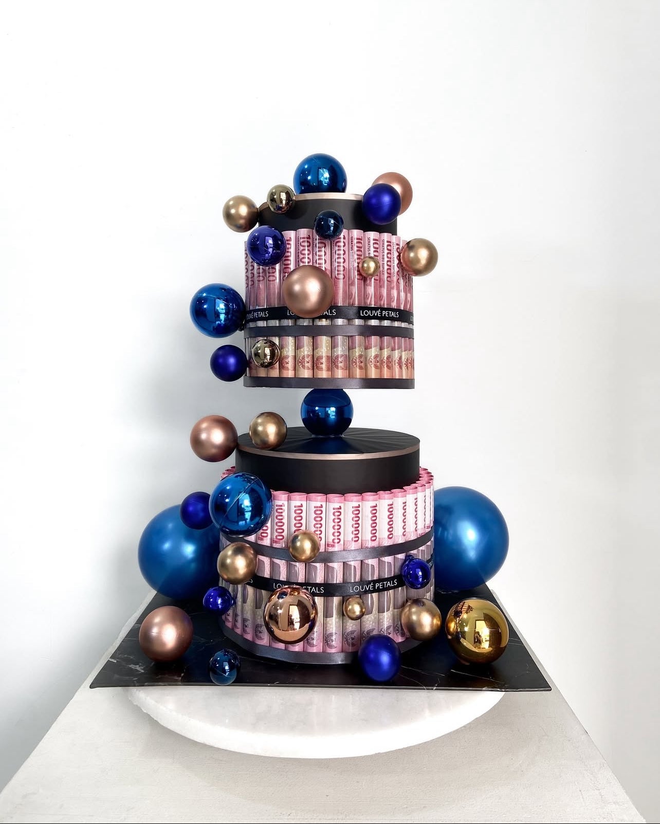 2 Tier Money Cake - Marble Decor (20cm)