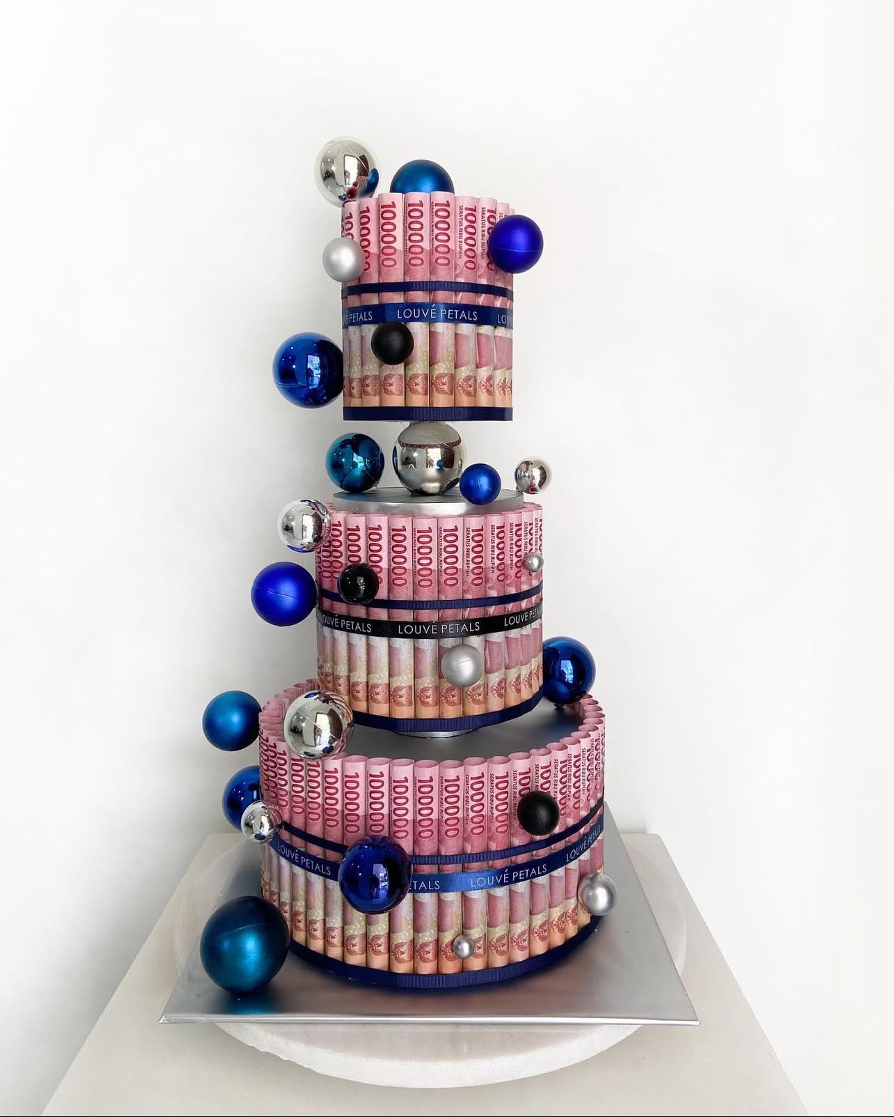 3 Tier Money Cake - Marble Decor (20cm)